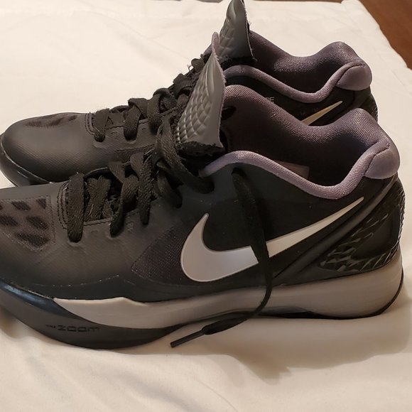 Nike Volley Zoom Hyperspike, Black Training Shoes - Picture 2 of 12